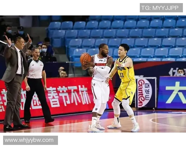 火箭队与勇士队激战正酣2月24日精彩对决引发球迷热议 火箭队与勇士队激战正酣2月24日精彩对决引发球迷热议