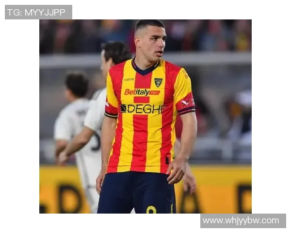 莱切与卡利亚里比赛因故改期球迷期待新赛程安排